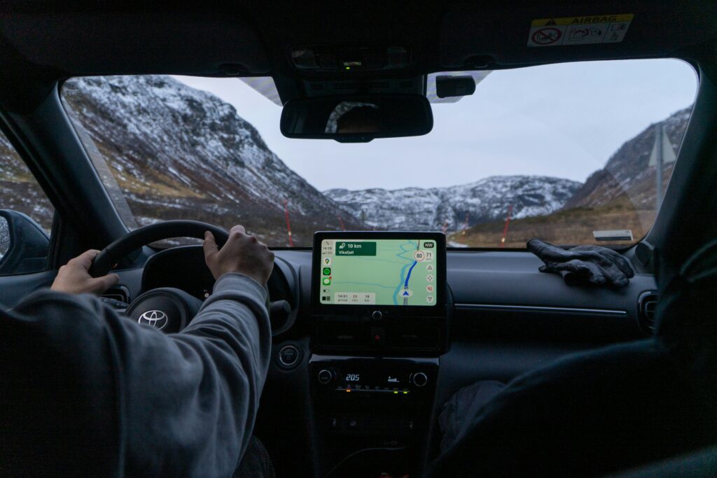 Navigation GPS dans l’habitacle d’un véhicule lors d’un road trip